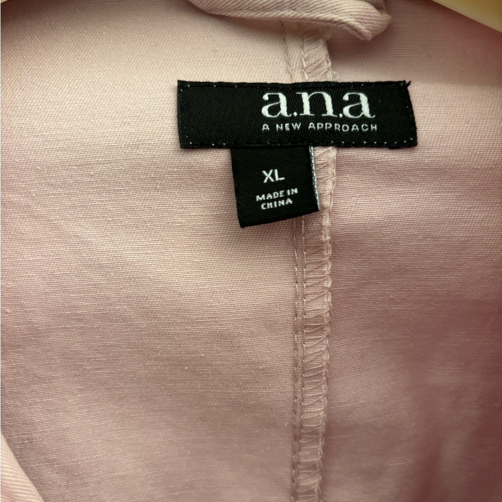 Ladies jacket - Picture 2 of 3